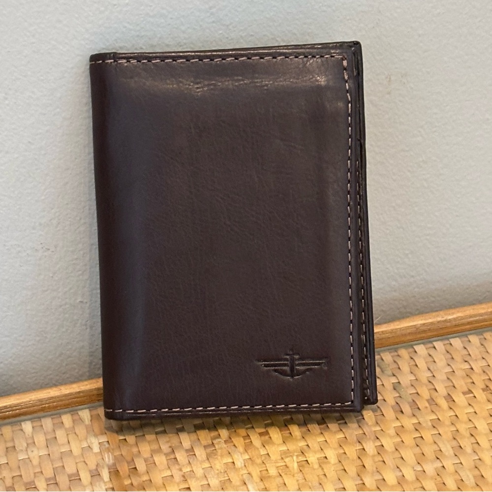 Dockers Men's Dark Brown Trifold Leather Wallet NWOT!!